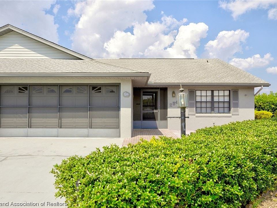 1st image of 2547 N Orangewood St