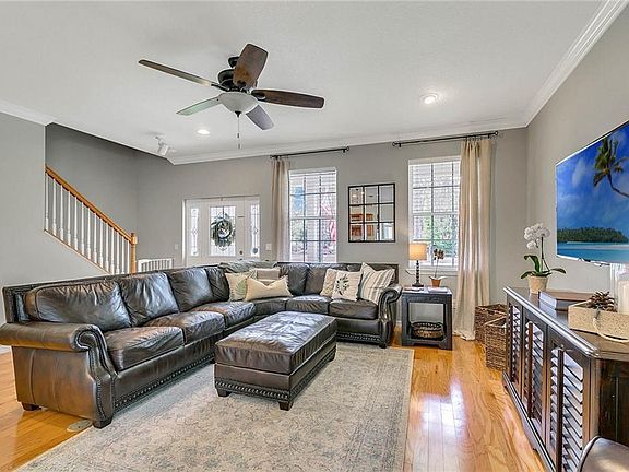4th image of 13865 Marine Dr