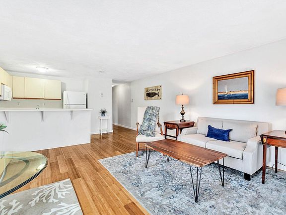 4th image of 35 Ashumet Road UNIT 12A
