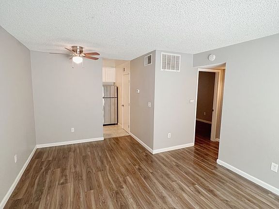 5th image of 2515-2519 V St #5