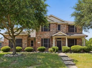 500 Golden Bell Dr, Glenn Heights, TX 75154