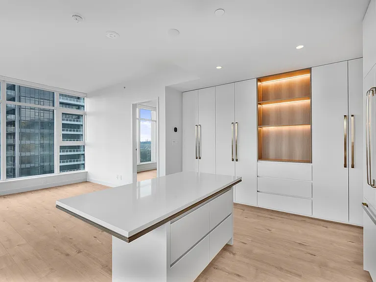 720 Farrow St #1405 — Photo 5