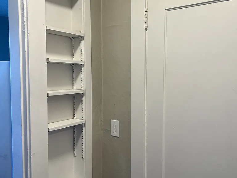 315 N G St #307 — Photo 9