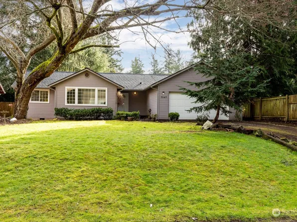 7947 Mortland Drive, Clinton, WA 98236