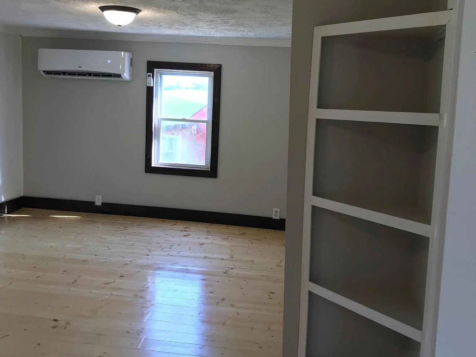 12600 Dutch Hollow Rd — Photo 3
