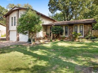 8220 Alvin Ln, Little Rock, AR 72227