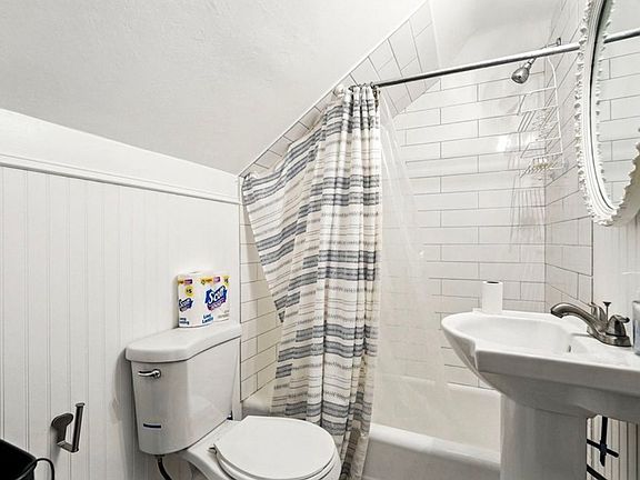 5th image of 3100 Wainbell Ave #B
