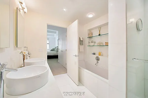 Sold by Town Residential | media 27