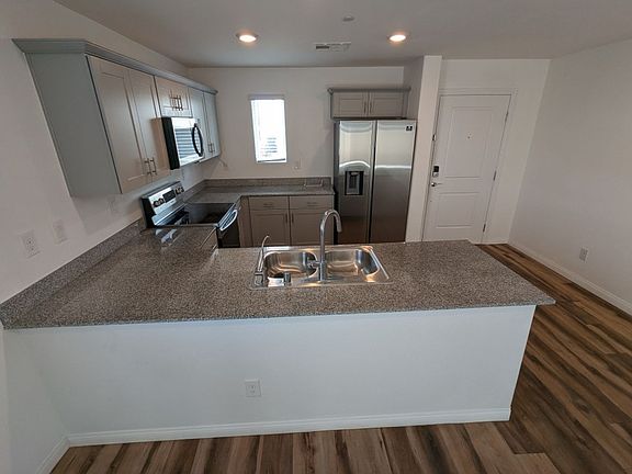 5th image of 12103 Mojave Gold Rd Unit 4