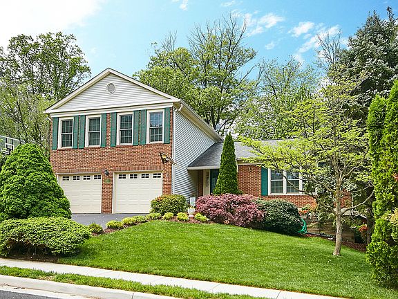 2nd image of 4032 Autumn Ct