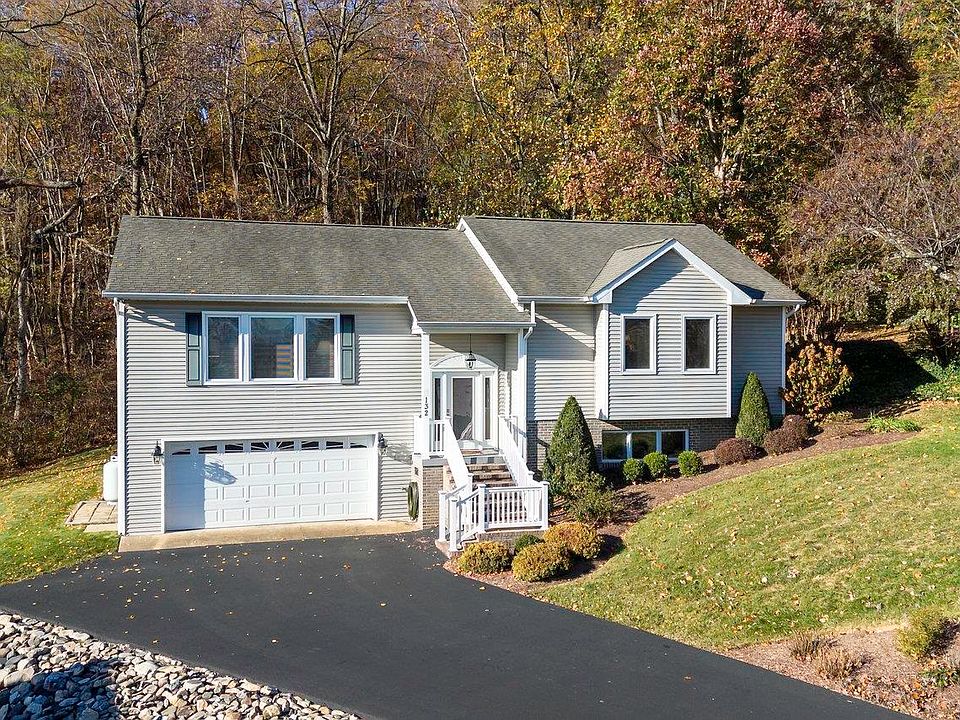 1st image of 132 Dogwood Cir