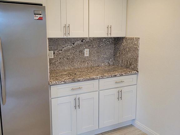 5th image of 2658 Hacienda Dr