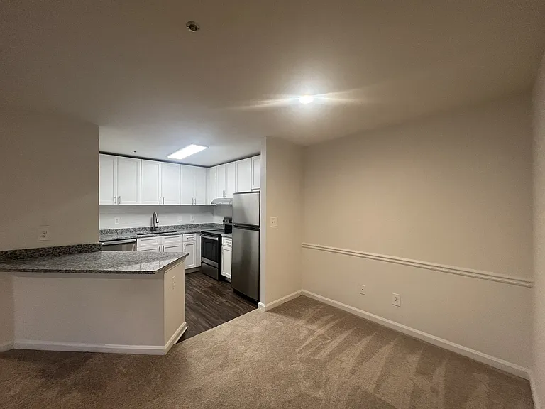 Wesley St. Claire Apartments at Lawrenceville — Photo 90