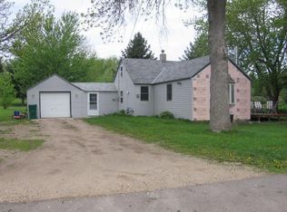 361 2nd Ave NW, Glenville, MN 56036