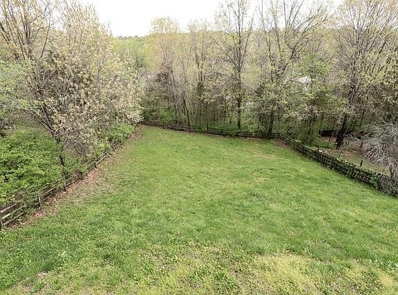 4th image of 2137 Blossom Ln