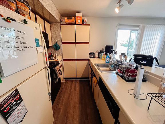 4th image of 817 Cascade Ct #817