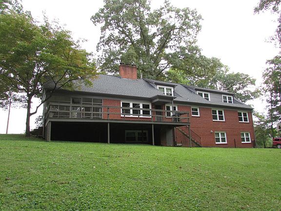 2nd image of 4003 Avon Park Cir