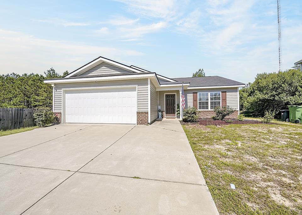 1st image of 697 Crestline Dr