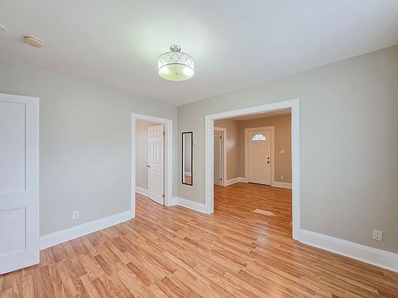 3rd image of 38 Olive Ave