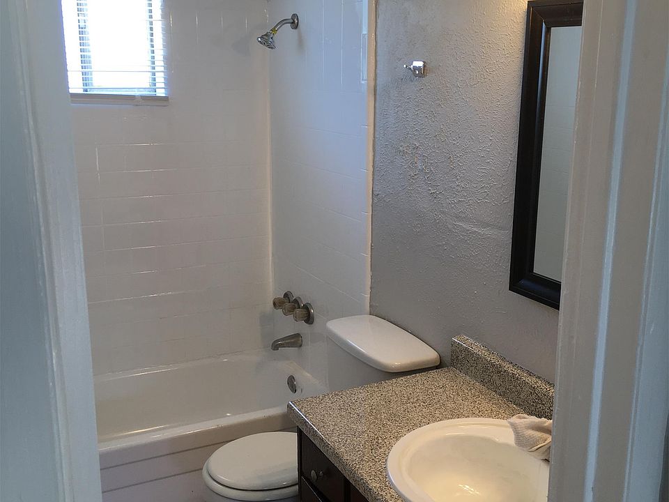 2nd image of 601 N Ewing Ave APT 104