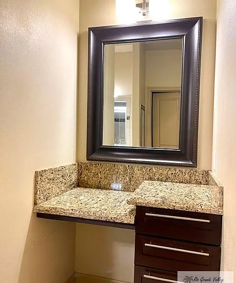 6732 Stone Oak — Photo 13