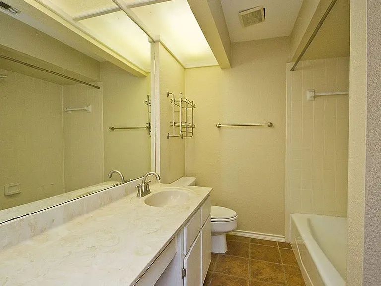8200 Neely Dr #108 — Photo 11