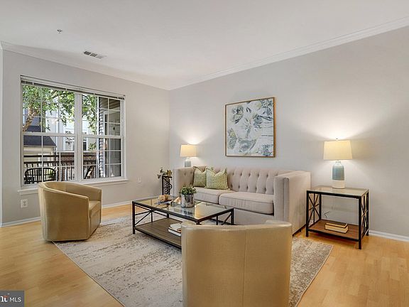 4th image of 3021 Nicosh Cir Unit 1201