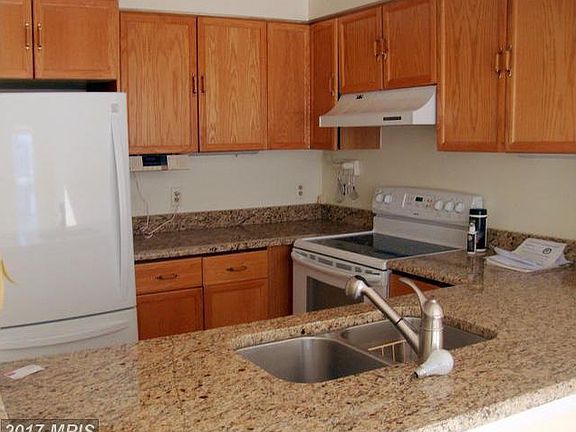 2nd image of 125 N Lee St APT 405
