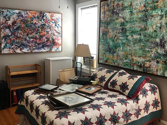 5th image of 2110 W Arthur Ave #2