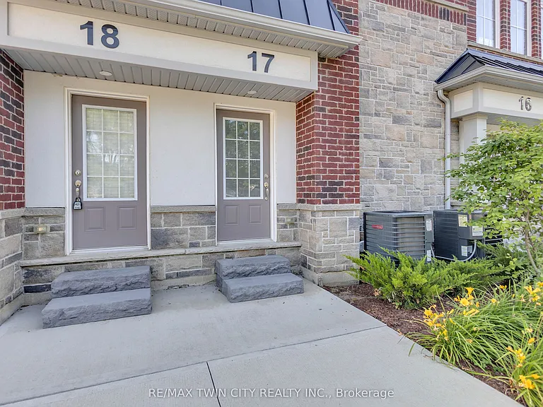 677 Park Rd N #17 — Photo 3