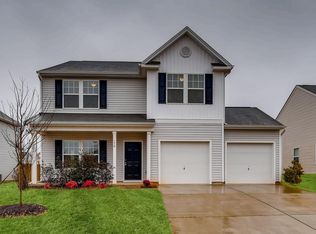 170 Hidden Lakes Rd, Statesville, NC 28677