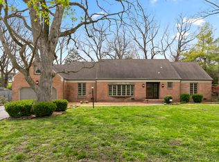 2429 S Edgewater Dr, Springfield, MO 65804