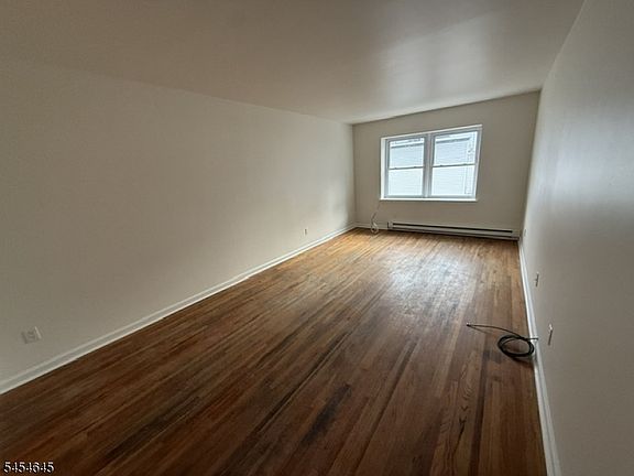 2nd image of 118 Main St #2