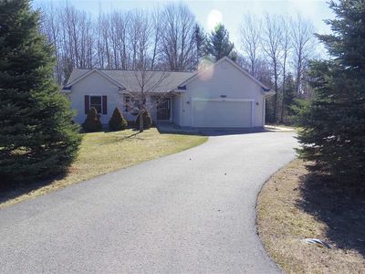 4988 Castleview Dr, Charlevoix, MI, 49720