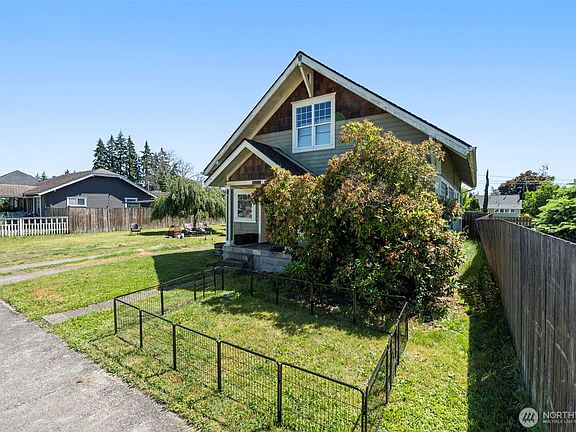 2nd image of 1208 W Pear Street