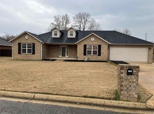 5705 S 27th St, Paragould, AR 72450
