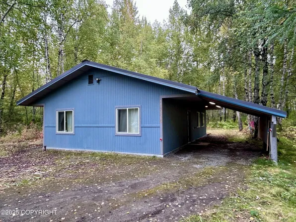 13558 E 3rd St, Talkeetna, AK 99676