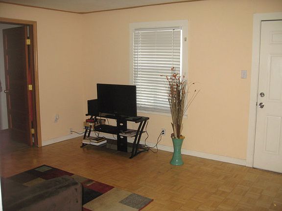 4th image of 629 Minor Ave