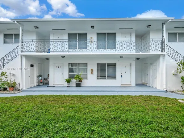 1430 NE 171st St, North Miami Beach, FL 33162