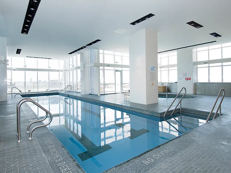 350 W 42nd St #11D — Photo 11