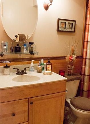 5th image of 1465 NE 123rd St APT 810