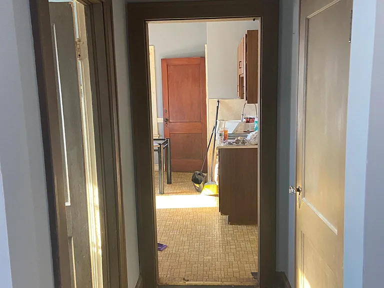 1305 E Riverside Dr #1305 — Photo 6