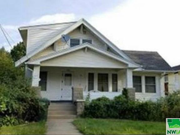 2nd image of 3819 Peters Ave