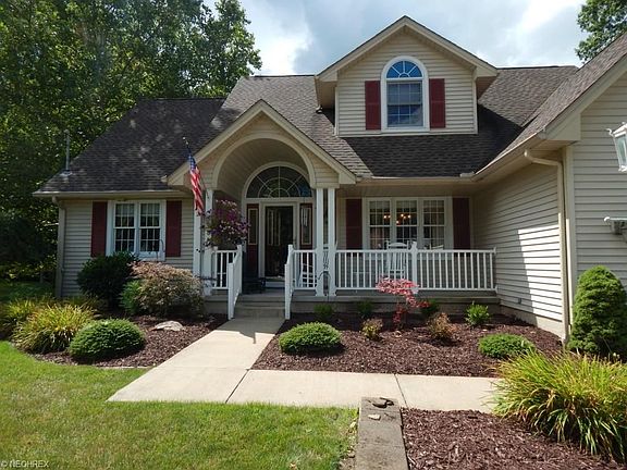 3rd image of 1022 Paige Ct
