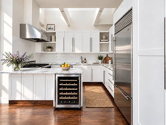 Kitchen, photo 1