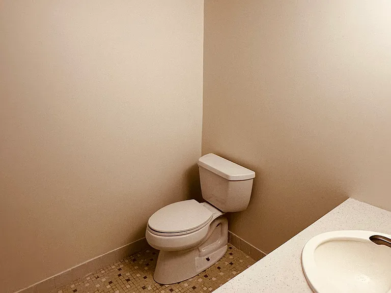 1550 Worcester Rd #526 — Photo 38
