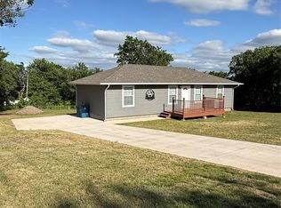 824 S Bennett Blvd, Chandler, OK 74834