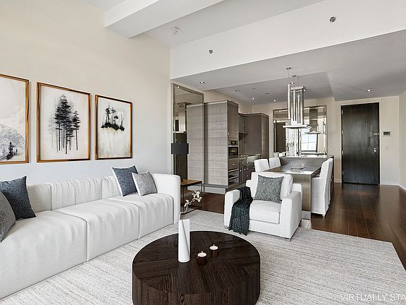 3rd image of 425 W 50th St APT 12J