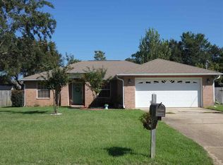 1380 Joseph Cir, Gulf Breeze, FL 32563