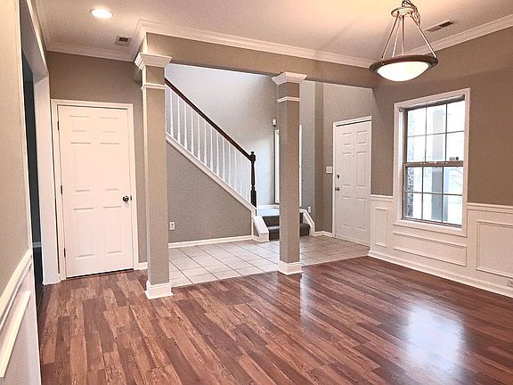 5th image of 541 Wellington Gardens Dr